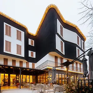 park-plazza.albaniahotels.org/